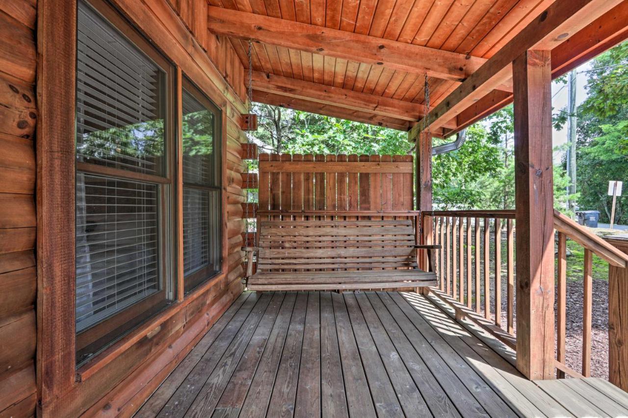 Cabin With Deck And Fireplace Less Than 3 Mi To Dollywood! ピジョンフォージ エクステリア 写真